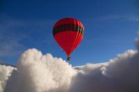 Heißluftballon im Schnee