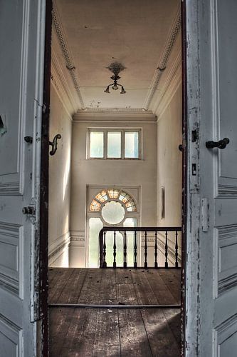 Urbex doors and staircase