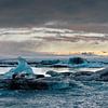 Gletscherlagune mit blauem Eis von Ralf Lehmann