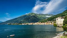 Uitzicht over het Comomeer bij Gravedona
