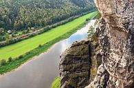 Uitzicht over de Elbe naar Saksisch Zwitserland van Rico Ködder thumbnail