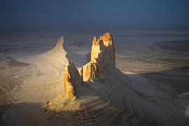 Bozzhyra, Kasachstan – eine außerirdisch anmutende Landschaft auf dem Ustyurt-Plateau