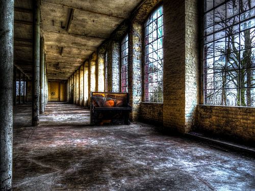 Verlaten fabriek Duitsland HDR Piano