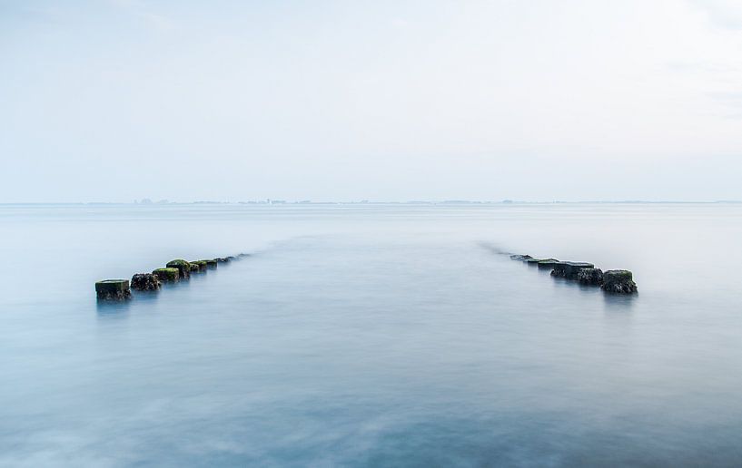 Seashore by Robin Hardeman