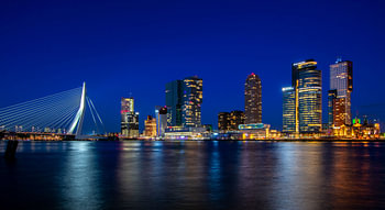 Rotterdam Leiter der South Blue Hour Wilhelminapier Wilhelminakade