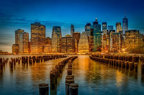 SKYLINE van MANHATTAN, ' s avonds sfeer