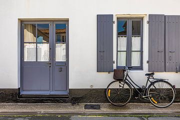 Bicycle in Ars-en-Ré on the Ile de Ré in France by Werner Dieterich