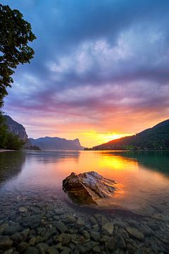 Lumière du soir au Mondsee sur Silvio Schoisswohl