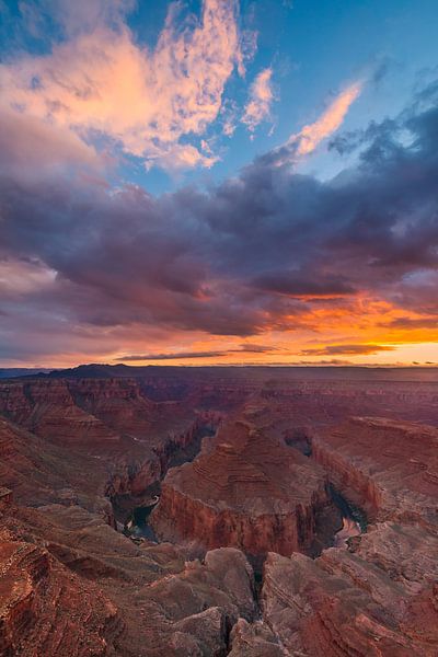 Coucher de soleil à Tatahatso Point, Arizona par Henk Meijer Photography