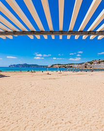 Sandstrand in Santa Ponca, an der Küste von Mallorca, Spanien von Alex Winter