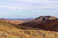 Panoramisch uitzicht op het landschap tussen Pajara en La Pared op het Canarische eiland Fuerteventu van Reiner Conrad thumbnail
