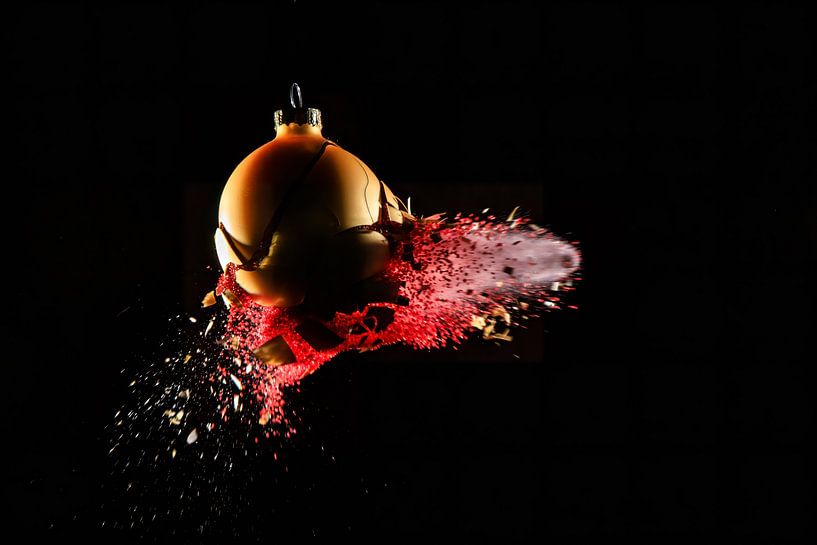 exploderende kerstbal goud van FotoBob