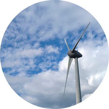 Windmolen in een windpark met wolken in de achtergrond van Sjoerd van der Wal Fotografie