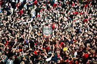 Fans van FC Twente na behalen van Europees Voetbal