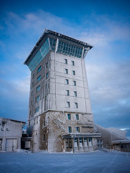 Das Brockenhotel auf dem Brockenplateau von t.ART