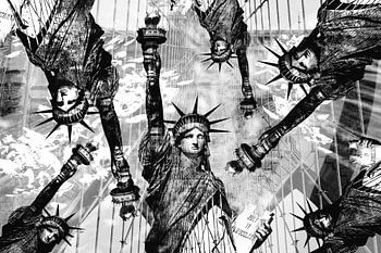 Statue of Liberty and Brooklyn Bridge in New York City, USA