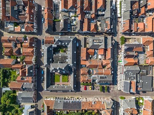 Elburg oude ommuurde stad gezien van bovenaf