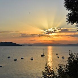 Coucher de soleil en Grèce sur Anne Travel Foodie