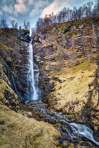 Norwegian Waterfall von Jasper den Boer