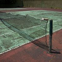 Court de tennis abandonné (Plus de Past VI)