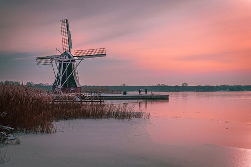 Molen de Helper | Paterswoldsemeer at sunset by Frank Tauran