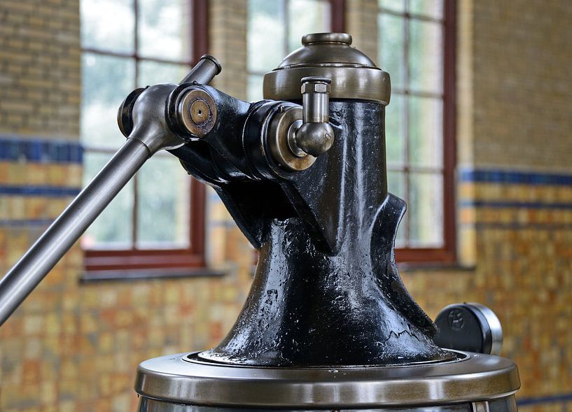 Zuiger by Harrie Muis