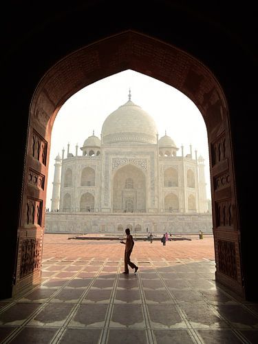 Blick durch das Taj Mahal