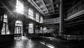 Lost Places koffiebar met twee verdiepingen