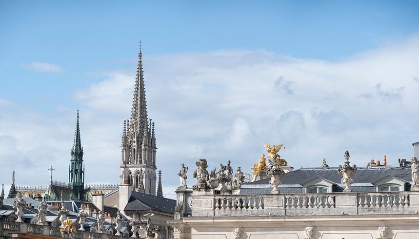 Basilique Saint-Epvre by Richard Wareham