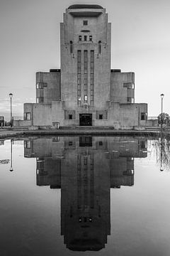 Monument Radio Kootwijk in schwarz-weiß