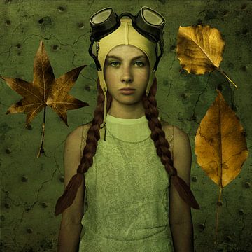 Vintage Beauty Bathing cap Golden Autumn Leaf