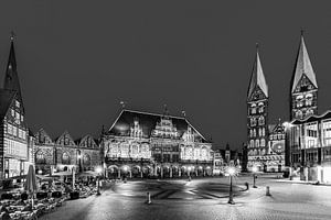 Marktplaats in Bremen - zwart en wit van Werner Dieterich
