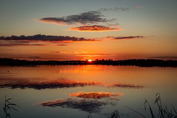 Prachtige zonsopkomst aan het Lauwersmeer van Hylke Heidstra