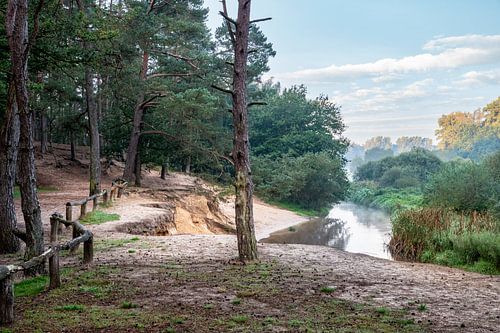 Steile oever van de Dinkel bij het Lutterzand