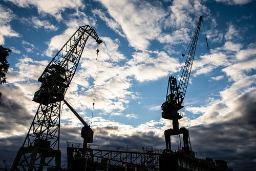 Gdansk havenstad in Polen met de beroemde kranen