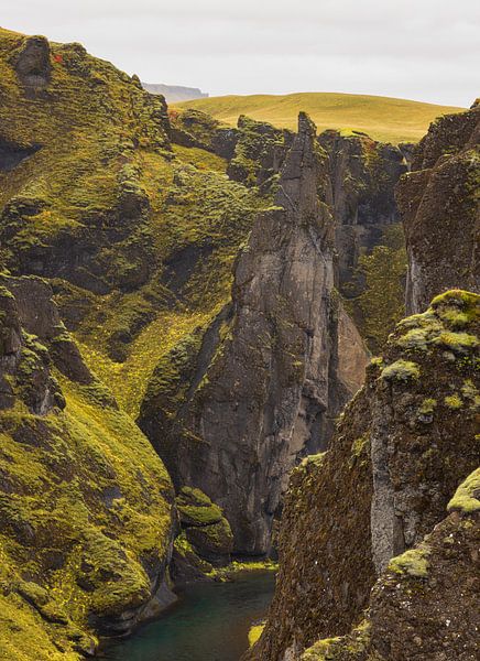 Mögáfoss - Fjarðarárgljúfur (IJsand) by Marcel Kerdijk