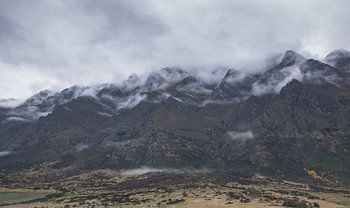 Die Remarkables Berge im Wolkenbett Queenstown