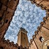 Palazzo Pubblico (Siena - Italië) van Erwin Maassen van den Brink