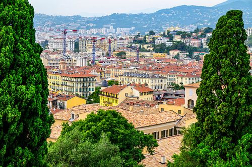 Uitzicht op Nice vanaf Kasteel Hil France tijdens een zomerse dag.