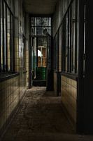 Een verlaten fabriekshal