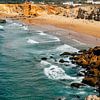 Surfen aan de Algarve kust || Reisfotografie Portugal van Suzanne Spijkers