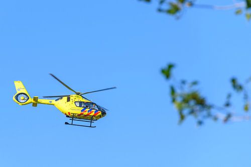 Opstijgende medische helikopter