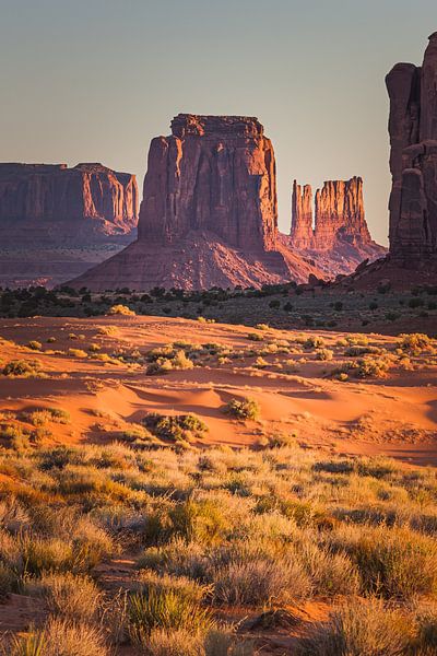 Sunrise in Monument Valley by Henk Meijer Photography