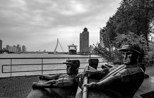 De haven en de stad Rotterdam.