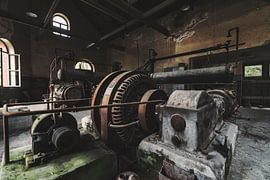 industry by romario rondelez