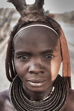 Himba Woman Portrait 3/4 van BL Photography