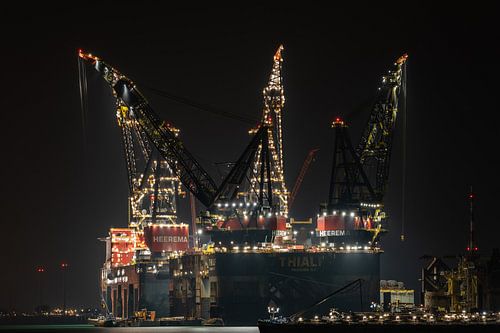 2 hijsgiganten: de Sleipnir en de Thialf!