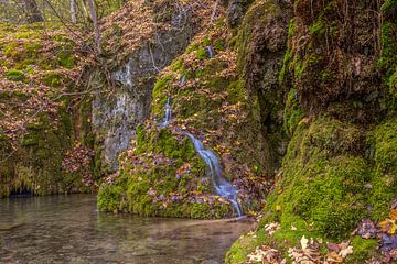 BADEN-WÜRTTEMBERG : WATERVAL BAD URACH van Michael Nägele