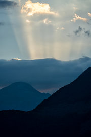 Lumière au-dessus des montagnes sur Wisse Sluijters