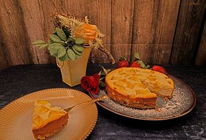 Frisch gebackener Ananas-Käsekuchen